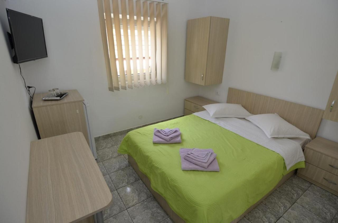 Vila Rara Hotel Costinesti Ngoại thất bức ảnh